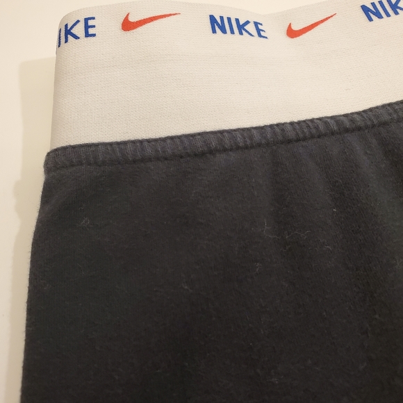 🌼Host Pick🌼 Nike womens Floral Print Leggings - Picture 5 of 6